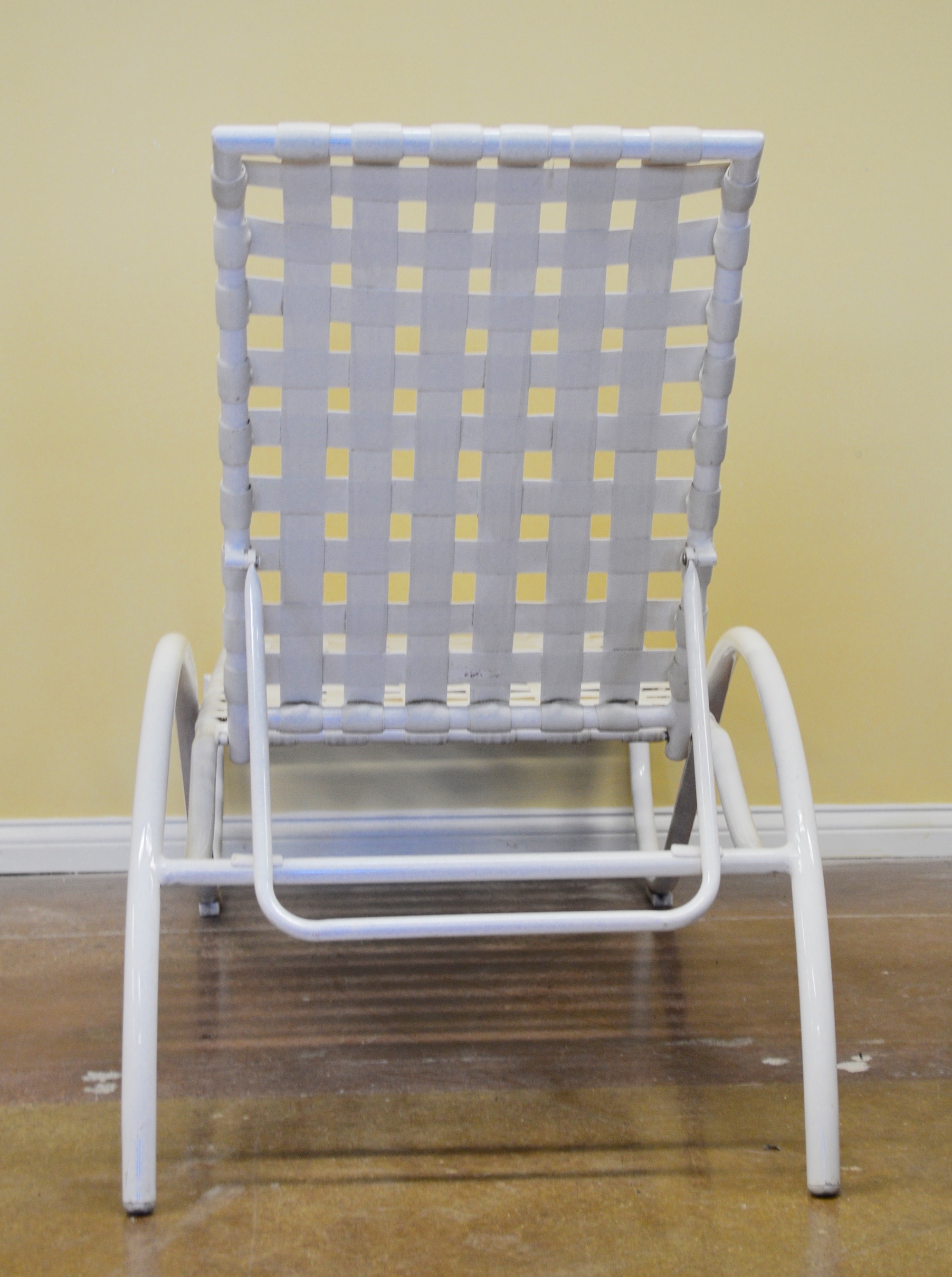 White Outdoor Lounge Chair