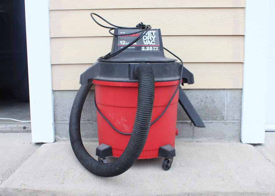 Craftsman 12 Gallon Wet Dry Vacuum
