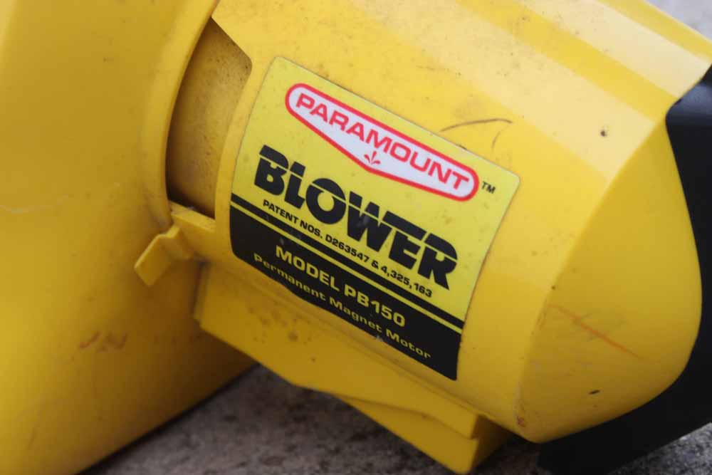 Paramount Vac-N-Sac Vacuum Blower