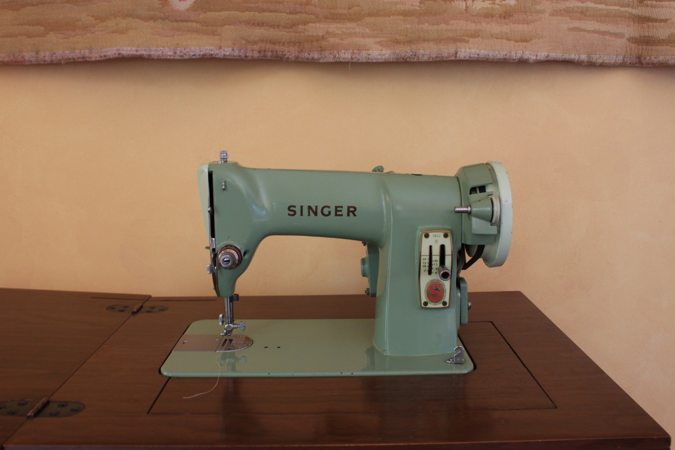 Vintage Singer Sewing Machine Model RFJ8-8 and Hideaway Stand