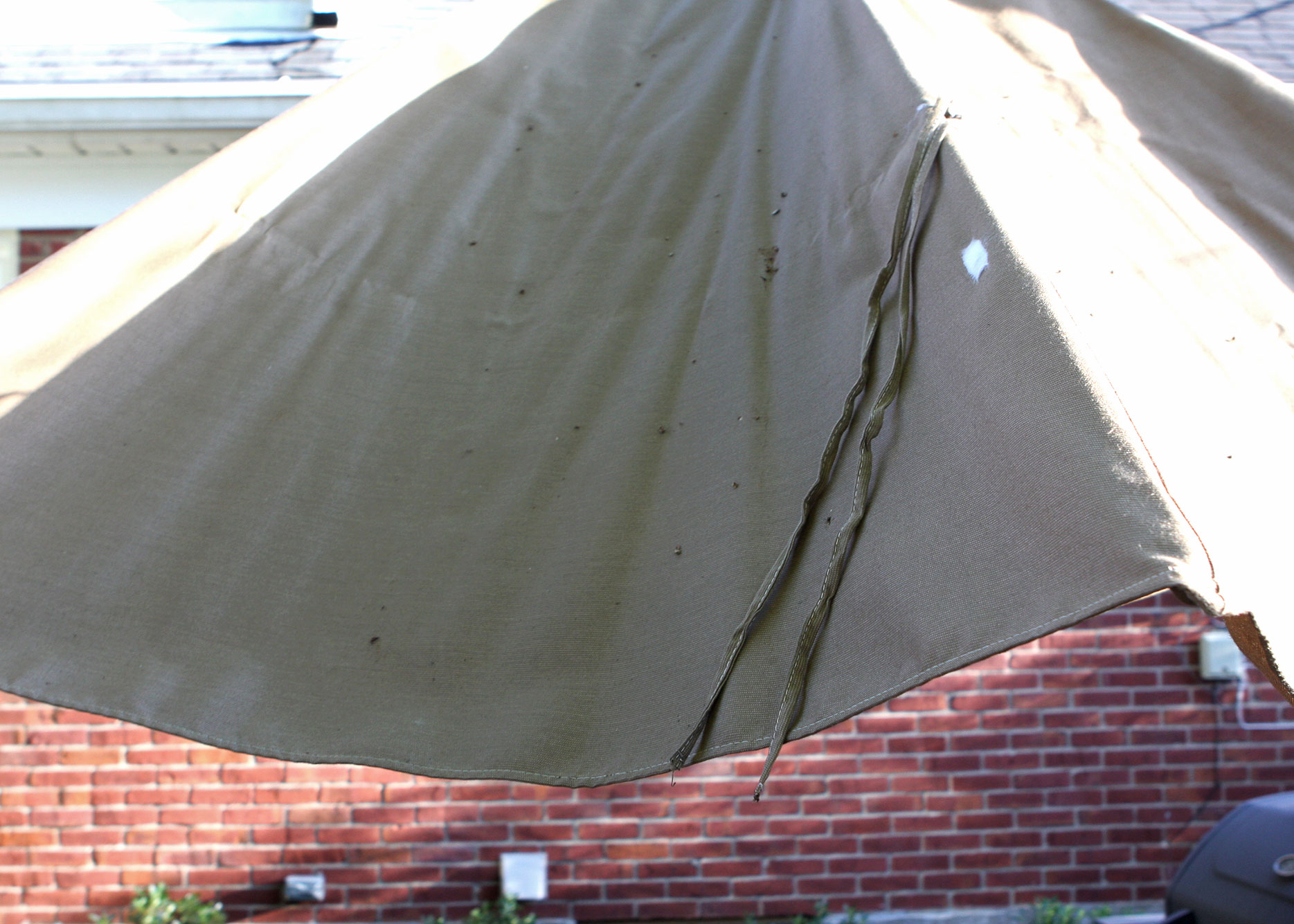 Adjustable Overhang Patio Umbrella