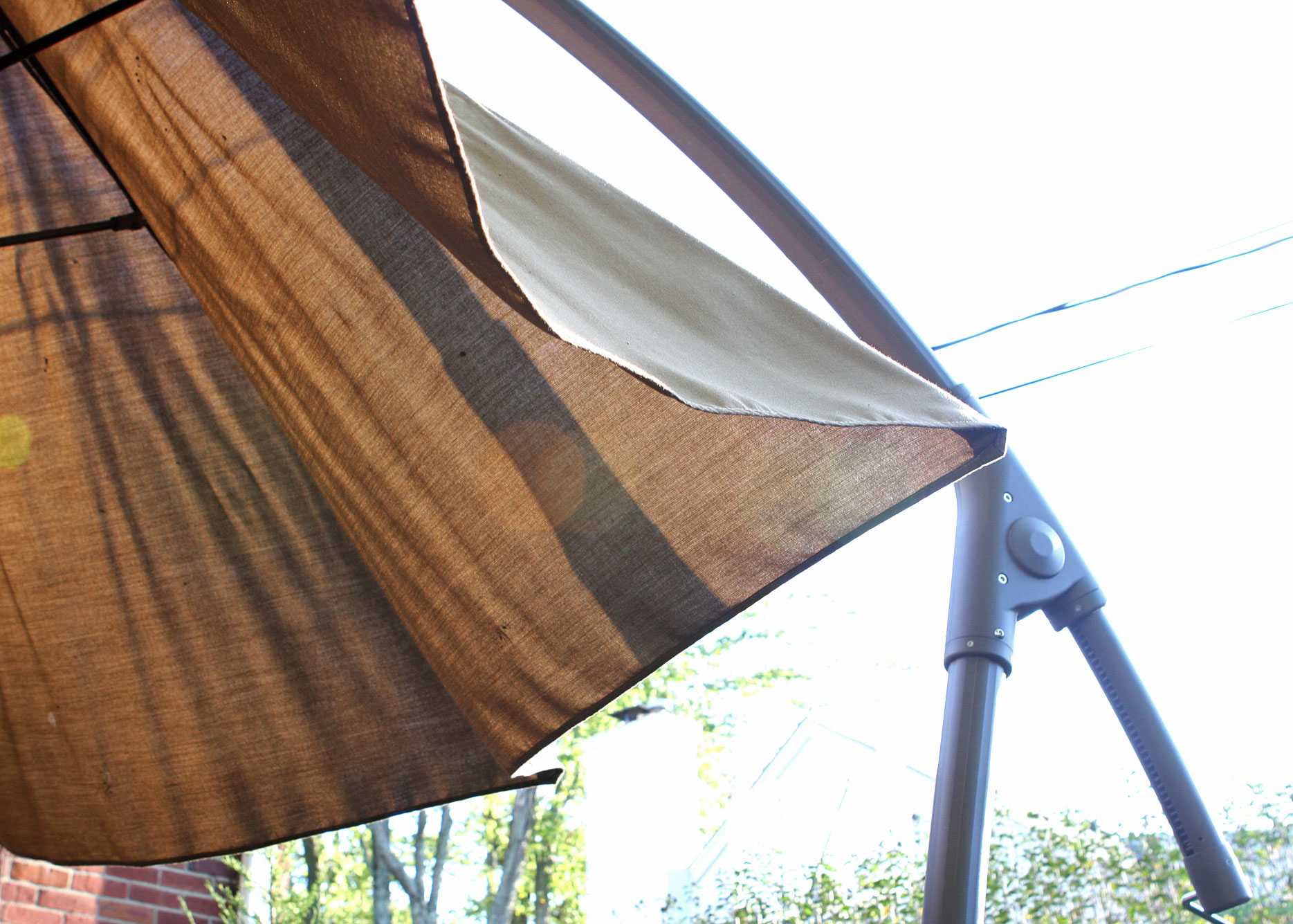 Adjustable Overhang Patio Umbrella