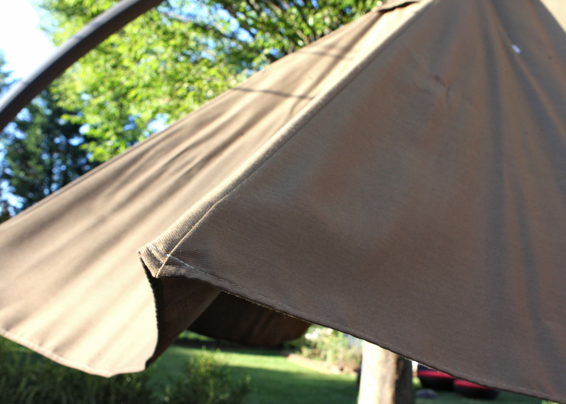 Adjustable Overhang Patio Umbrella