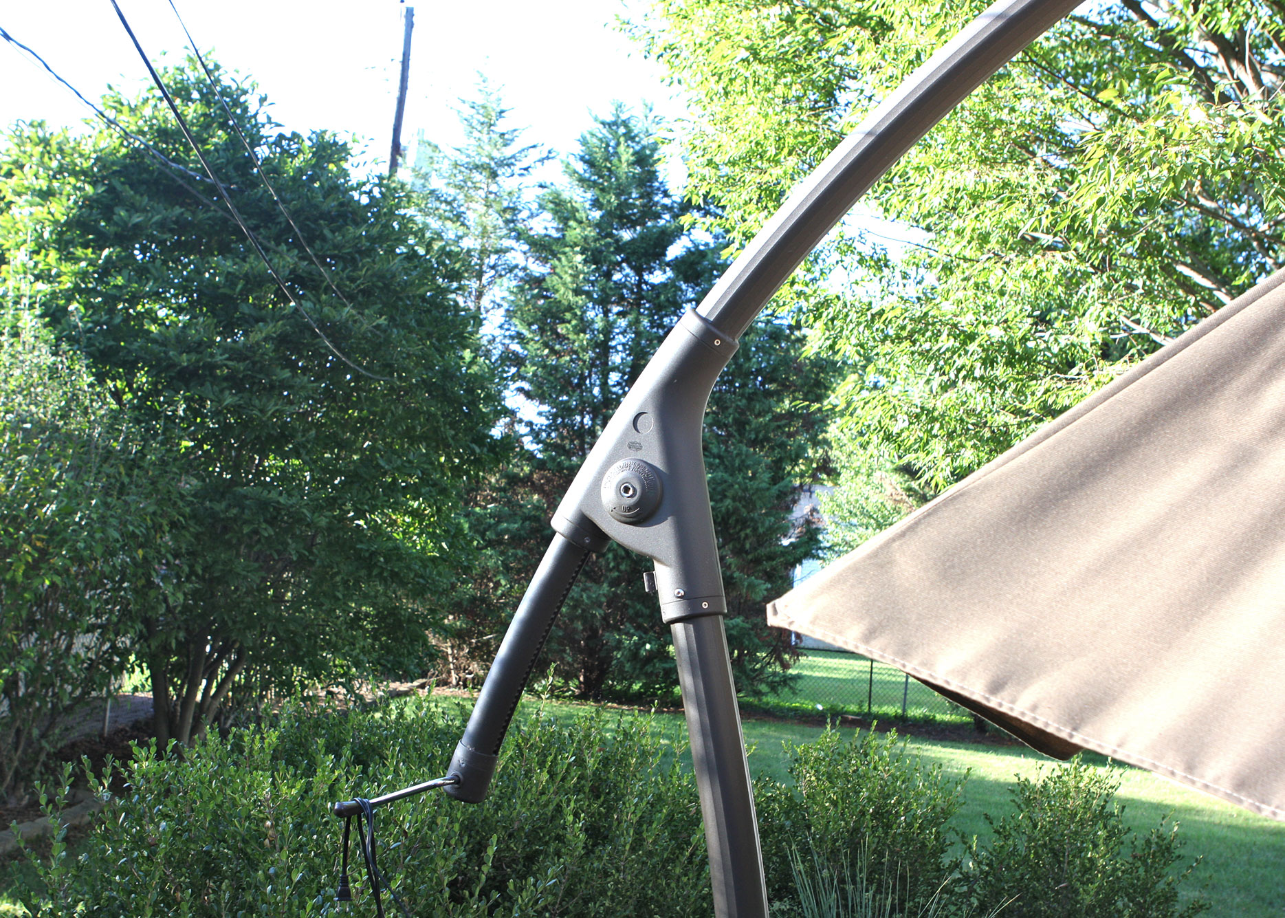 Adjustable Overhang Patio Umbrella