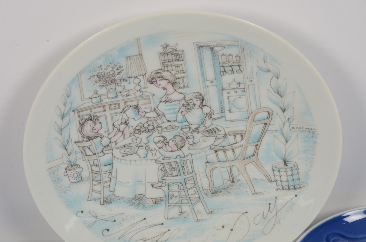 Vintage Mother's Day Dish Collection