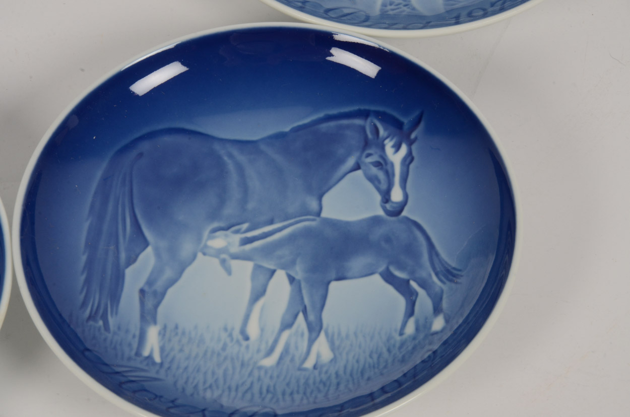 Vintage Mother's Day Dish Collection