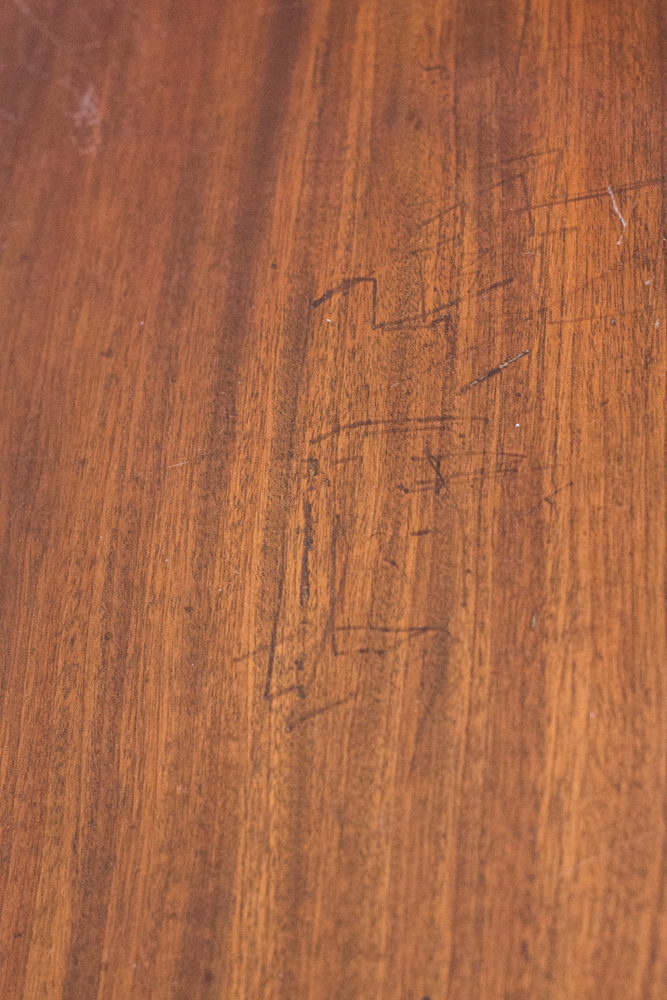 Sheraton Style Buffet Table