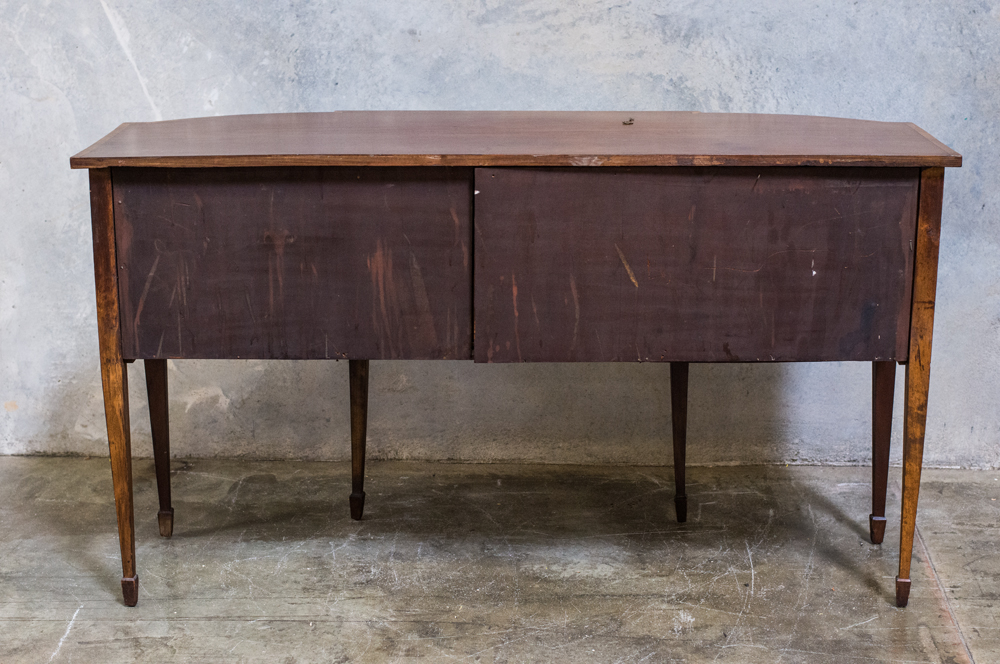 Sheraton Style Buffet Table