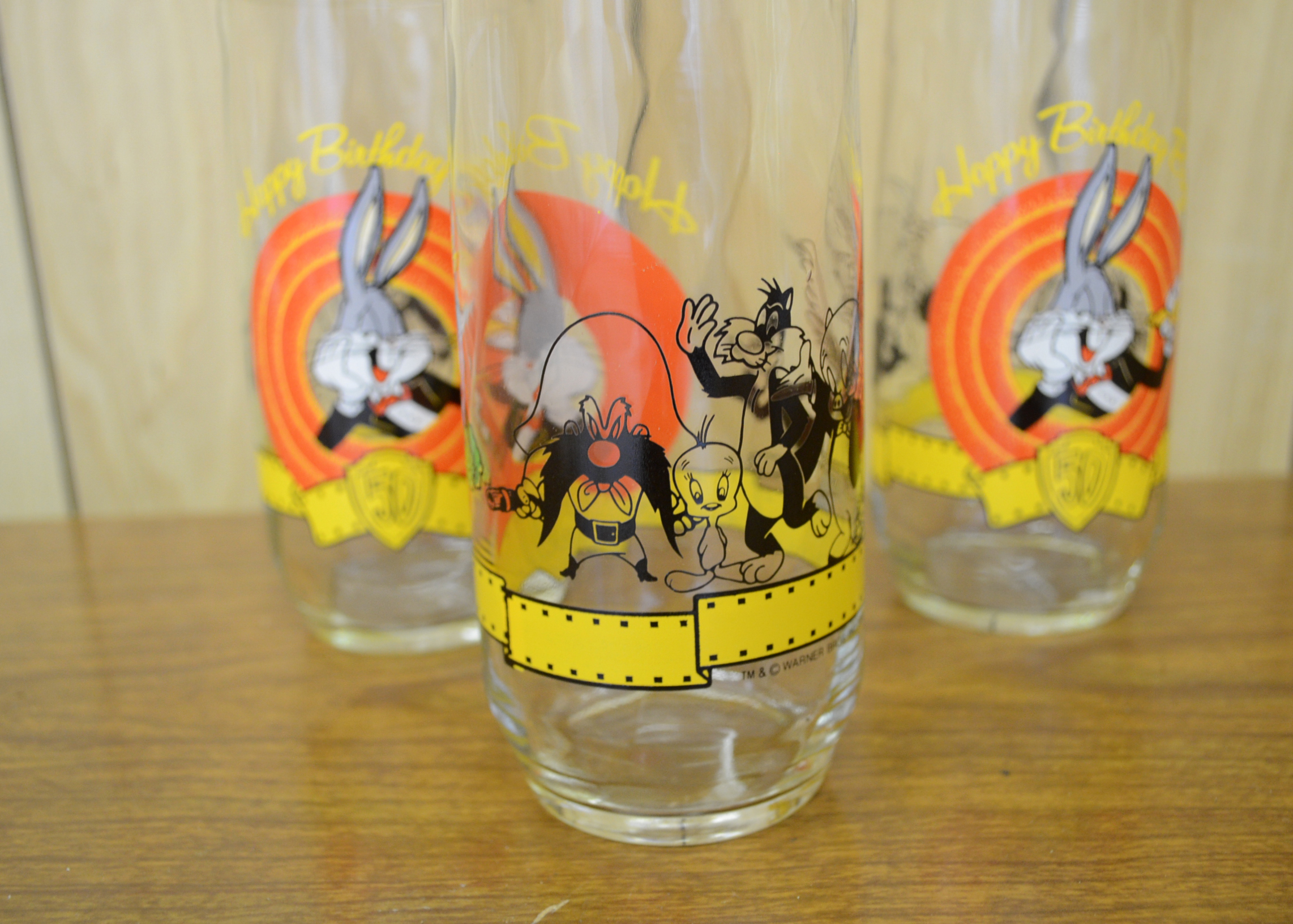 Assortment of Bugs Bunny Drinking Glasses