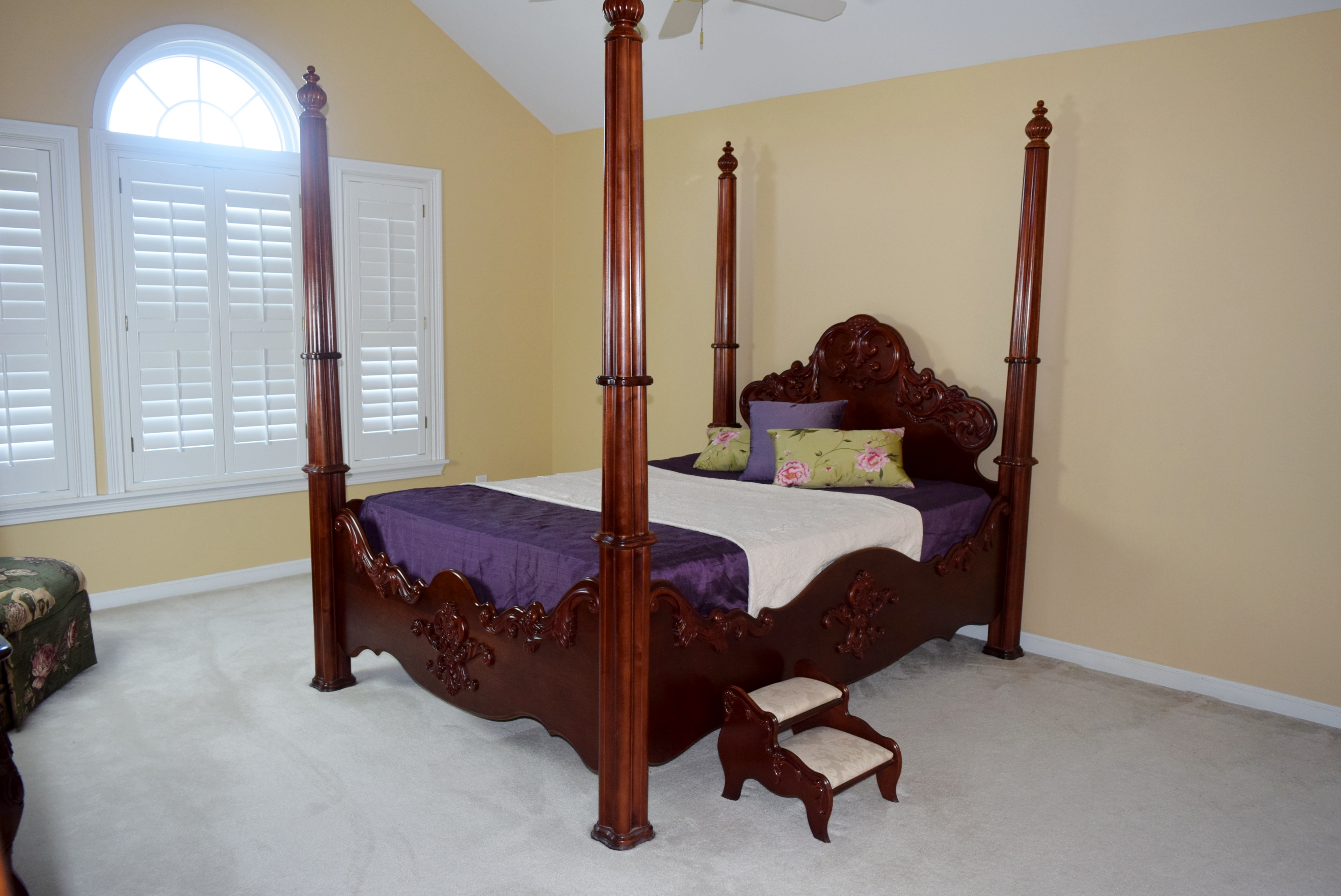 Pulaski Four-Poster Edwardian Style Bed