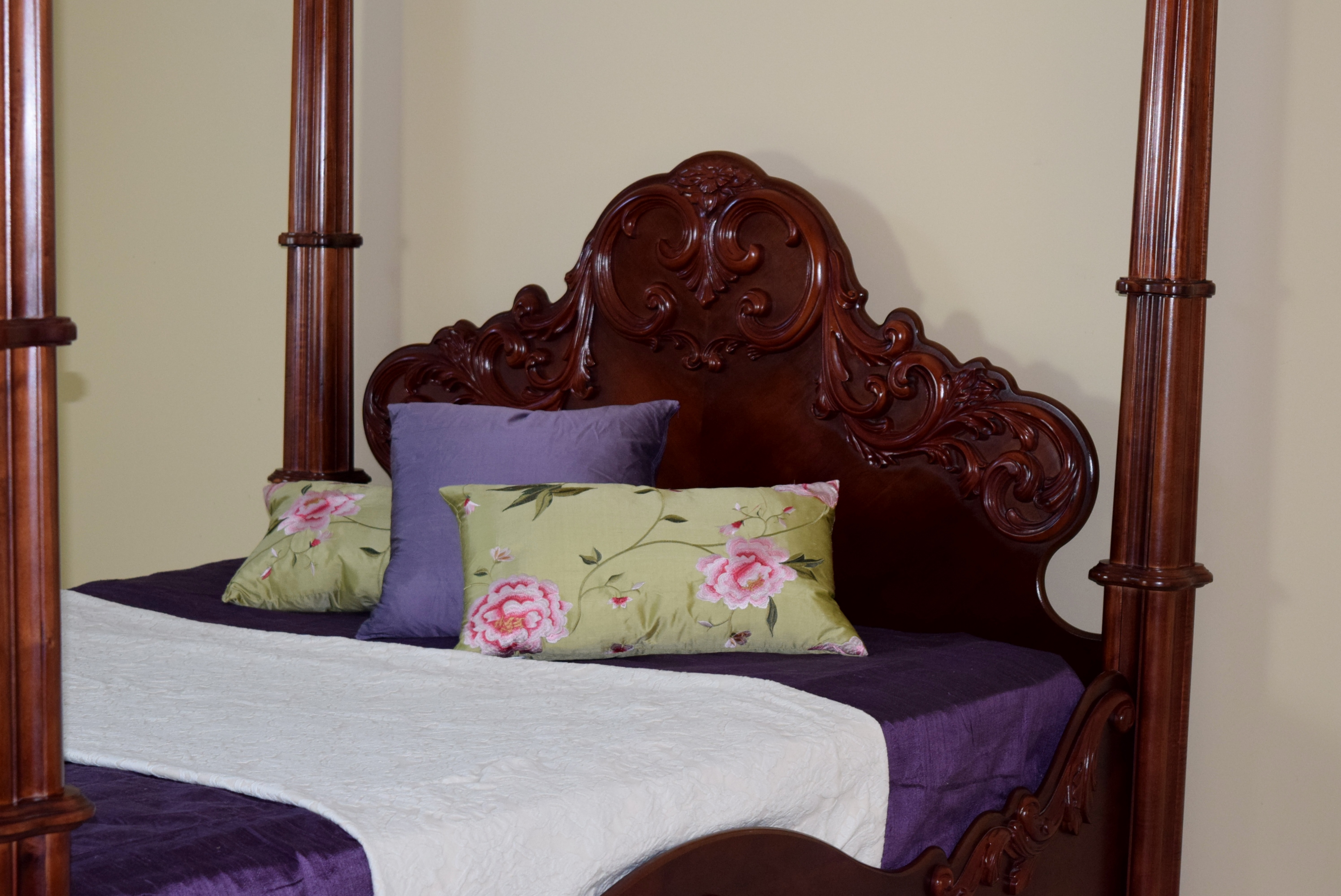 Pulaski Four-Poster Edwardian Style Bed