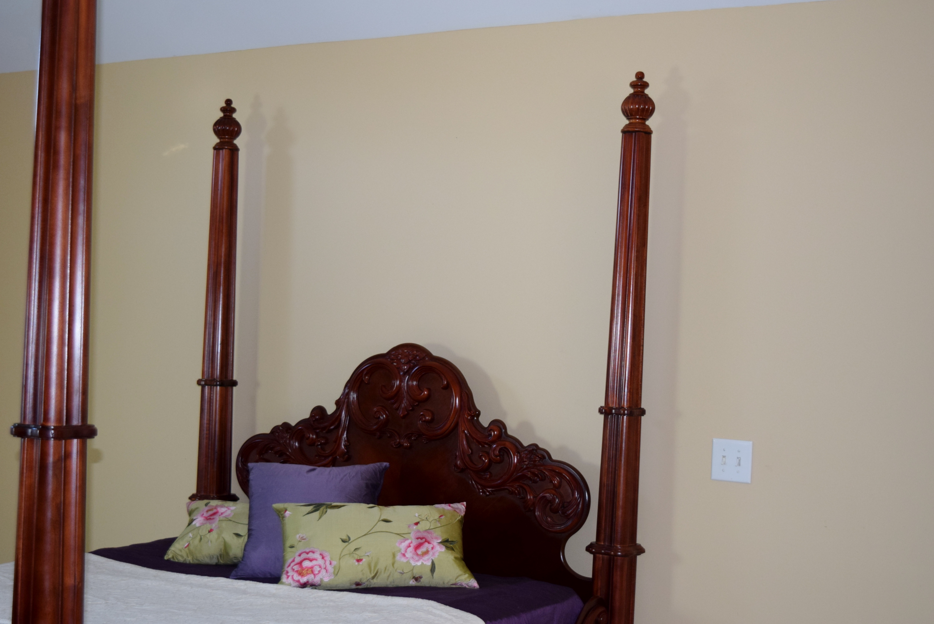 Pulaski Four-Poster Edwardian Style Bed