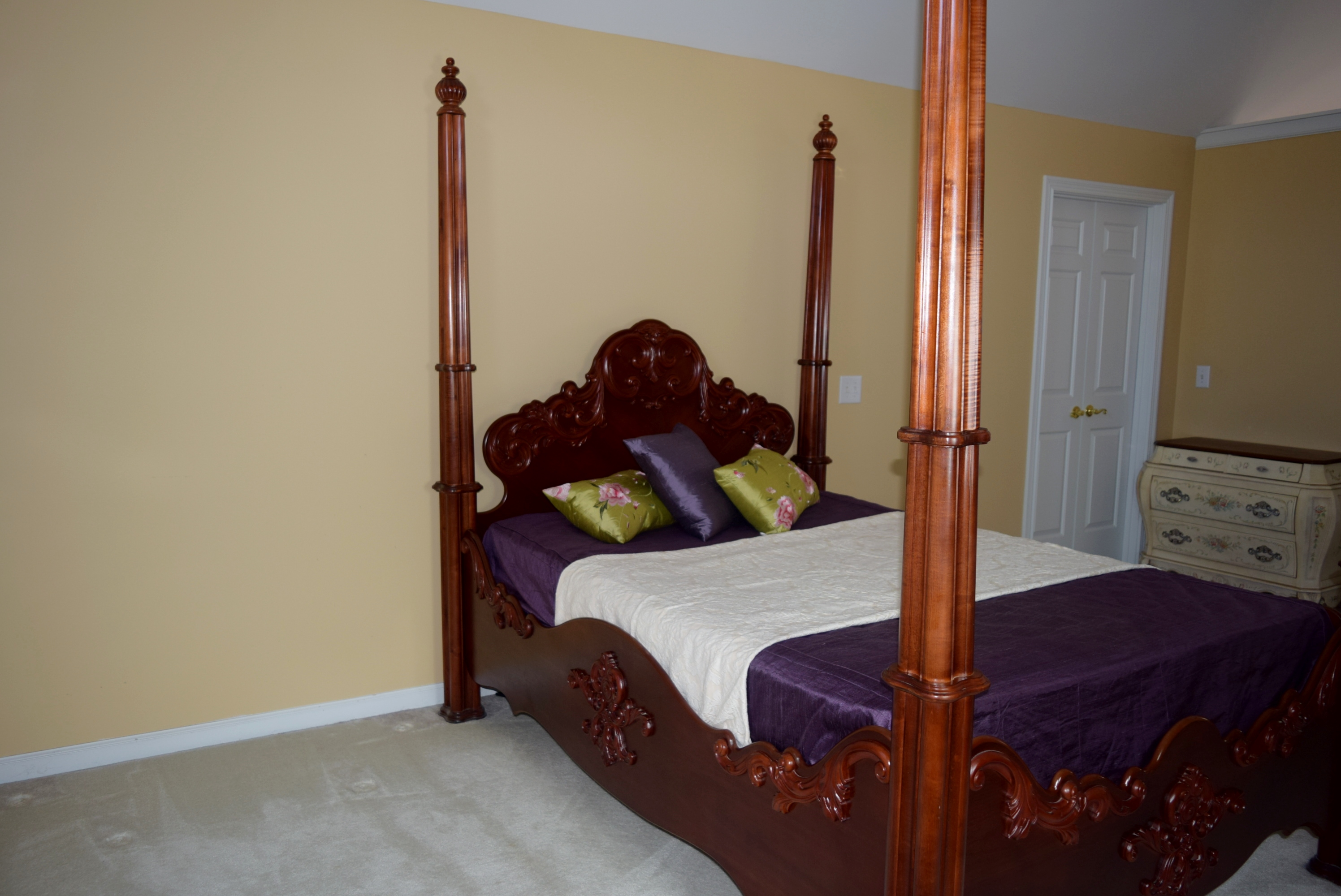 Pulaski Four-Poster Edwardian Style Bed