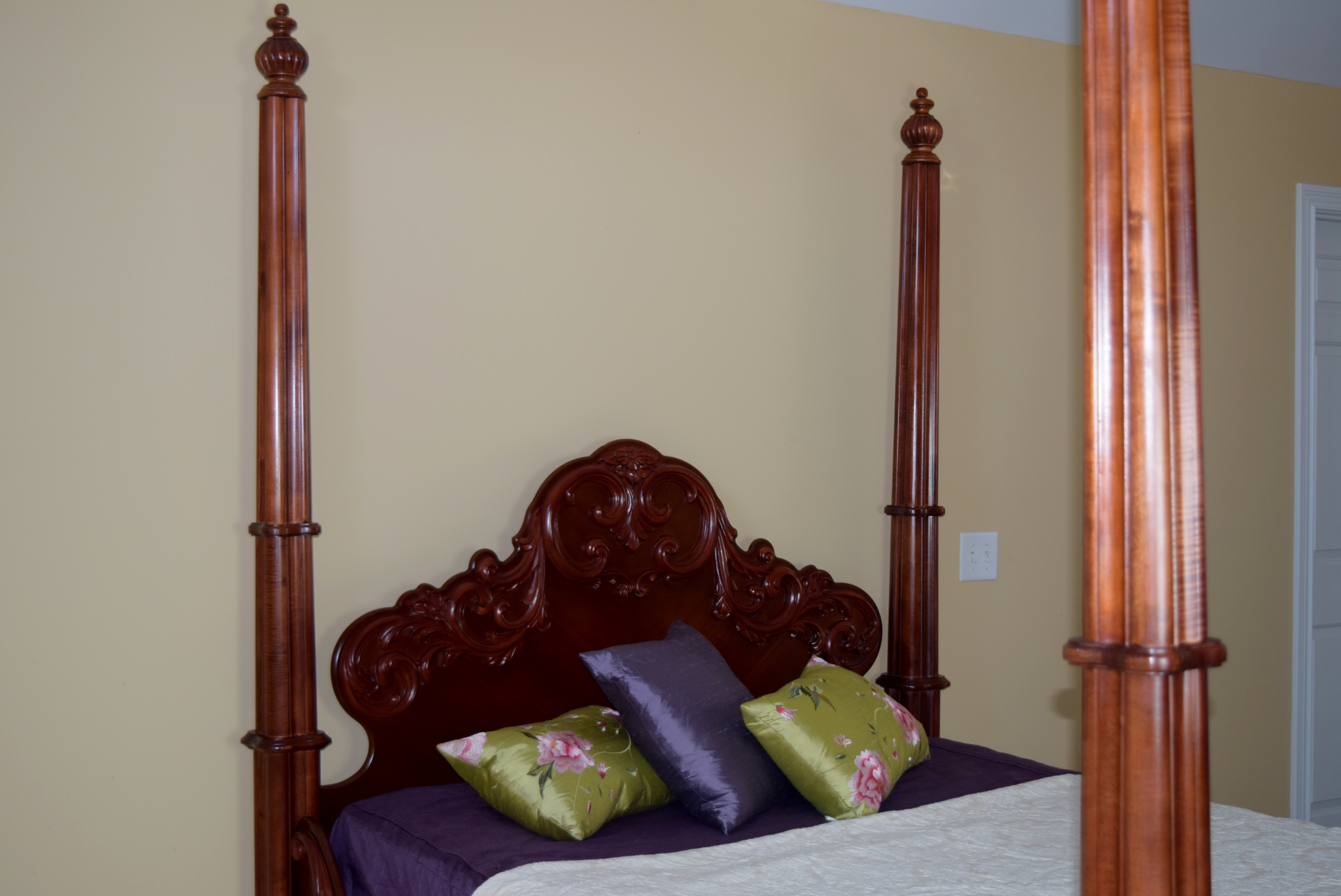 Pulaski Four-Poster Edwardian Style Bed