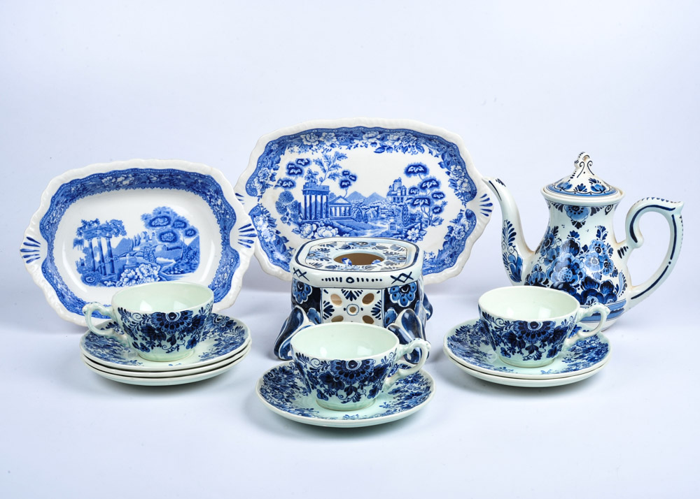 "Blue Flowers" China Collection