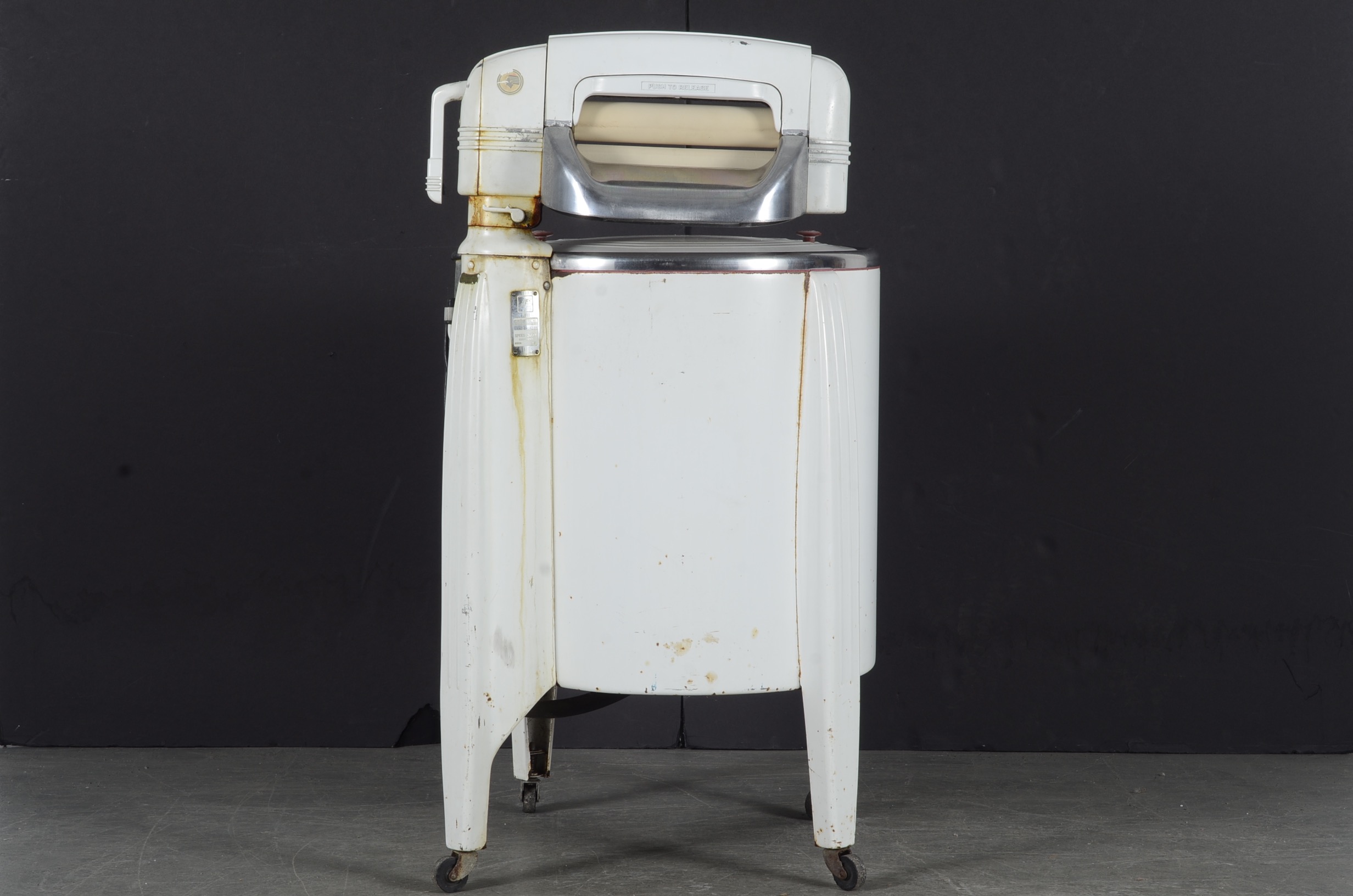 Vintage Speed Queen Model 90 Wringer Washer