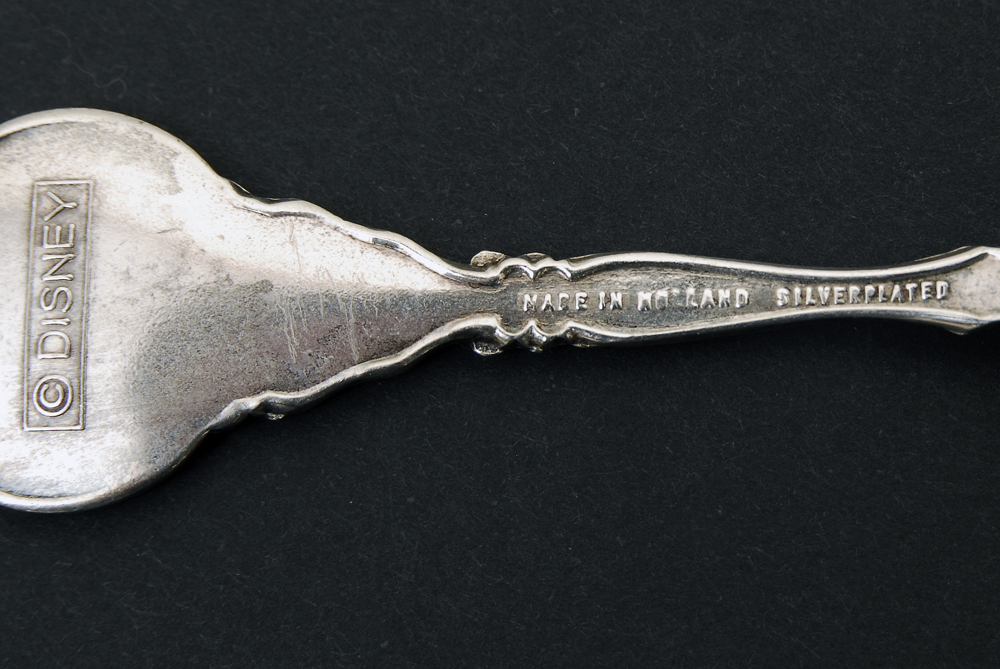 Walt Disney Jewelry and Collectibles