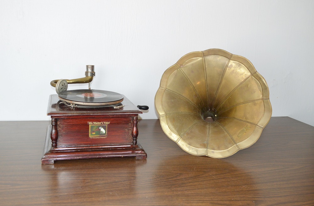 Hand Crank Phonograph With Brass Horn