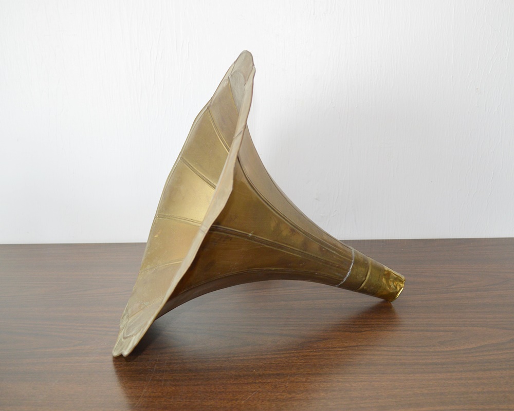 Hand Crank Phonograph With Brass Horn