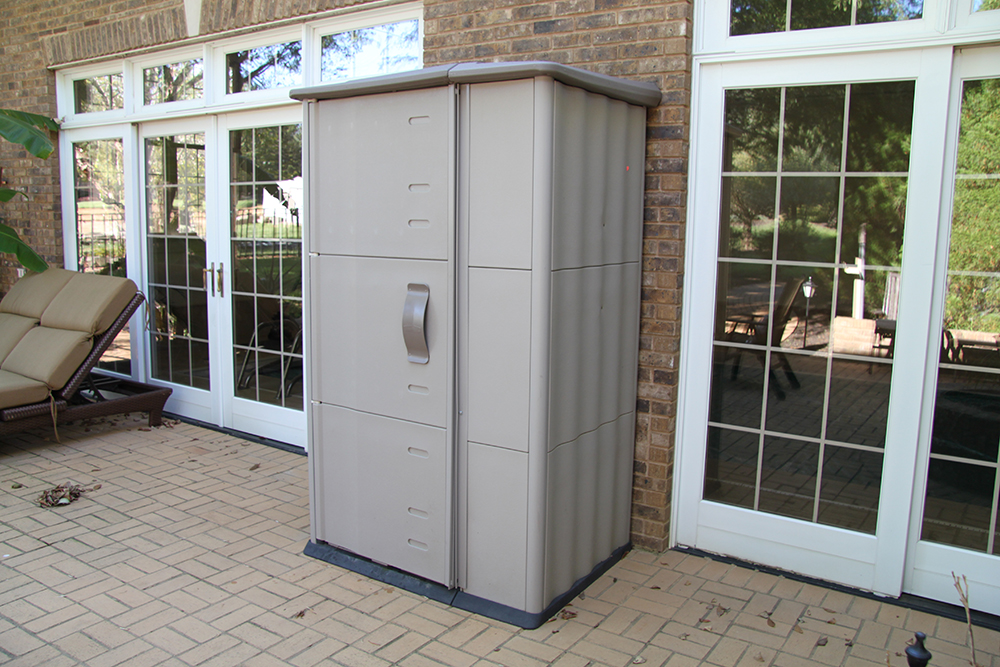 Rubbermaid Outdoor Storage Cabinet