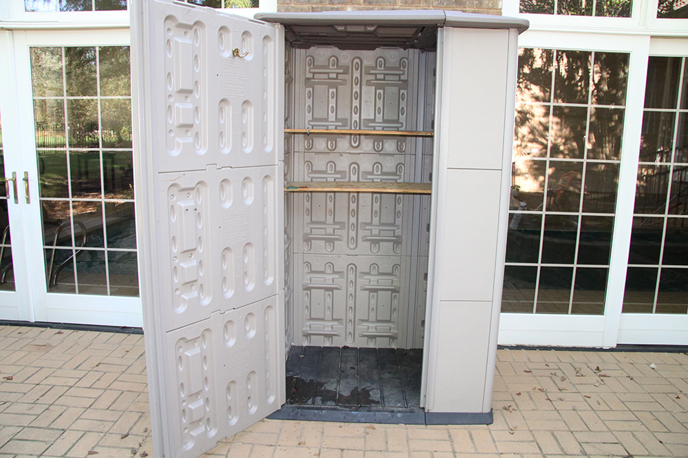 Rubbermaid Outdoor Storage Cabinet