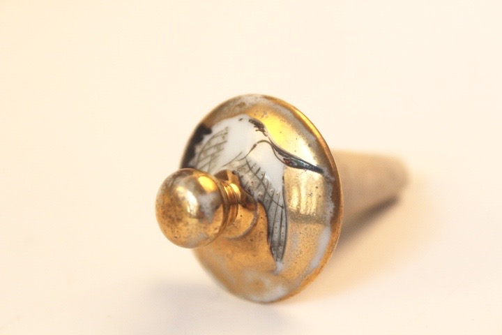 Late 19th to Early 20th Century Japanese Satsuma Porcelain Vessel