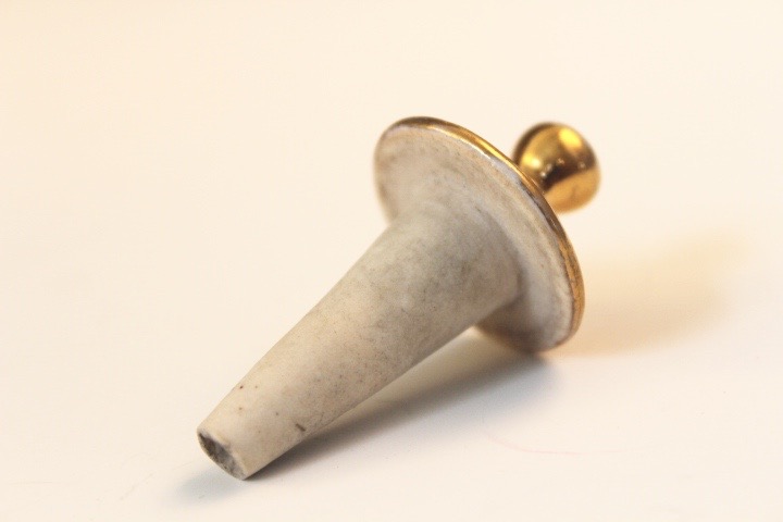 Late 19th to Early 20th Century Japanese Satsuma Porcelain Vessel