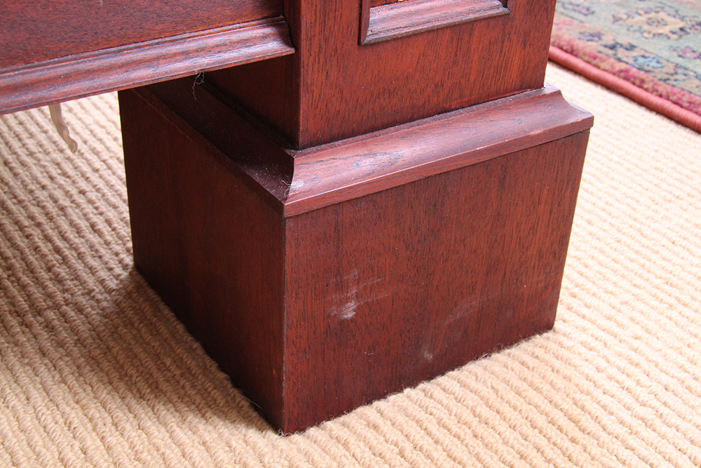 Solid Mahogany Pillared King Size Bed Frame