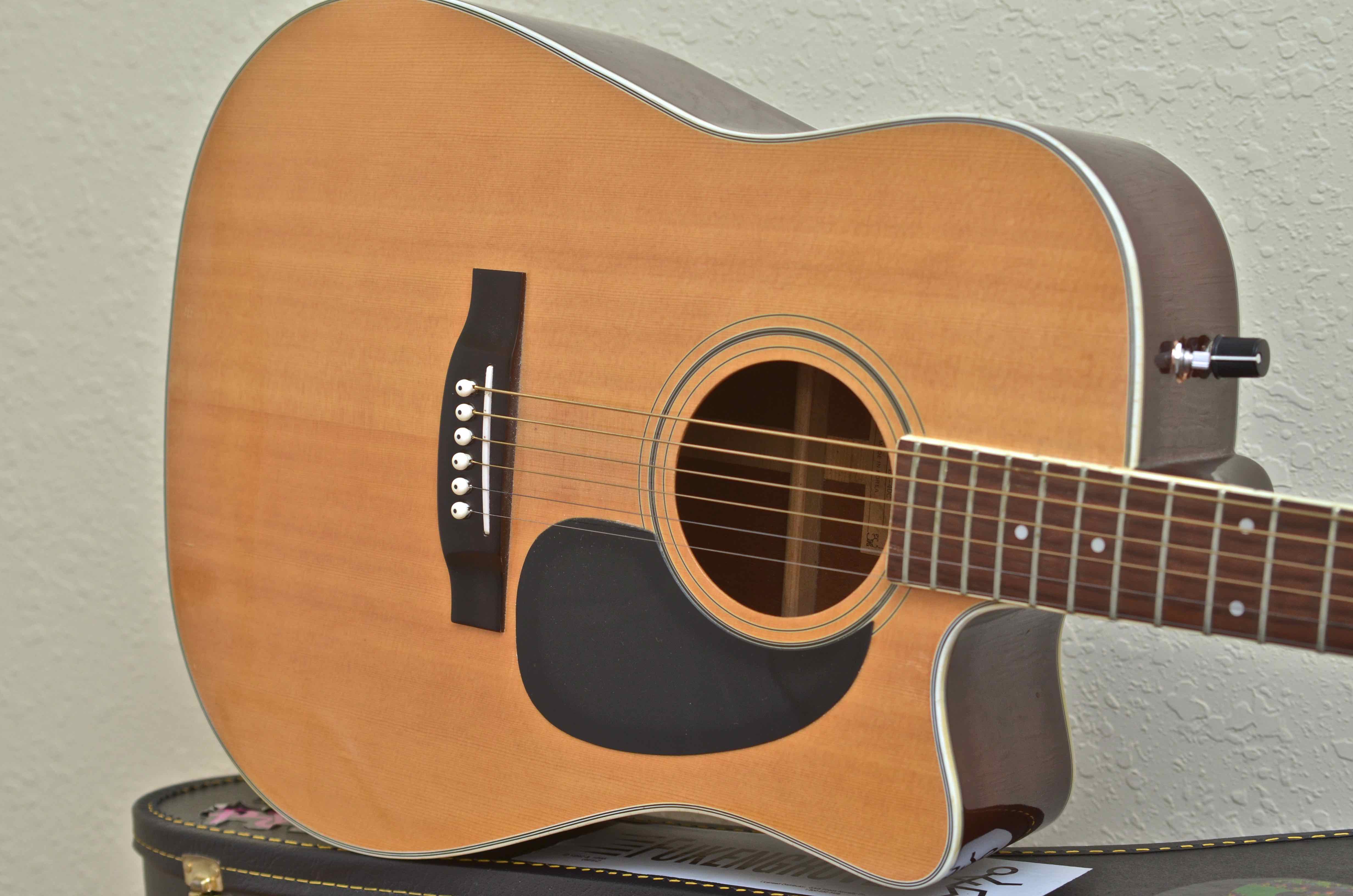 Jasmine by Takamine ES-40C Acoustic Electric Guitar