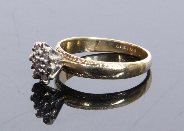 10K Gold Diamond Cluster Ring