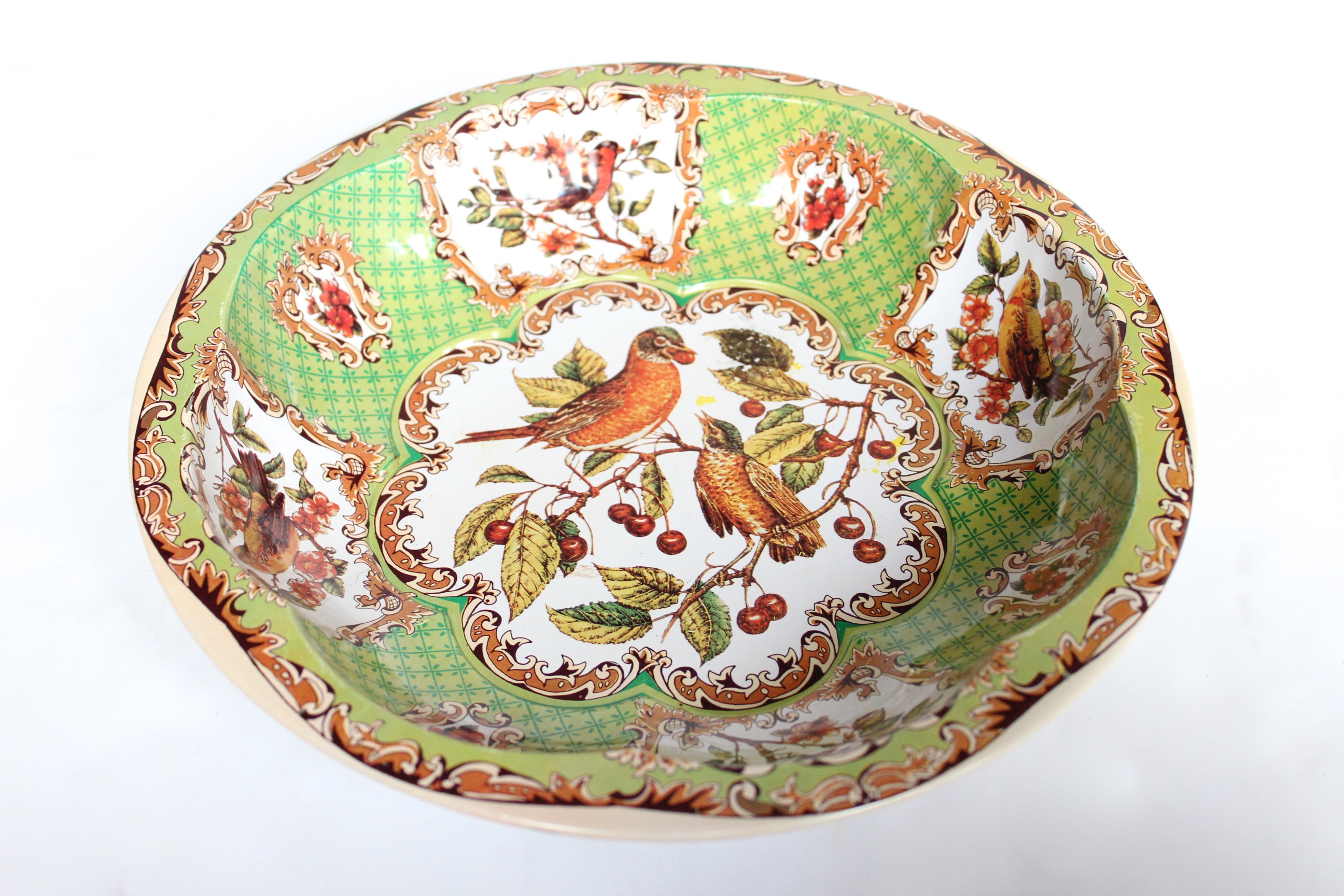 Antique-like Berry Kitchenalia