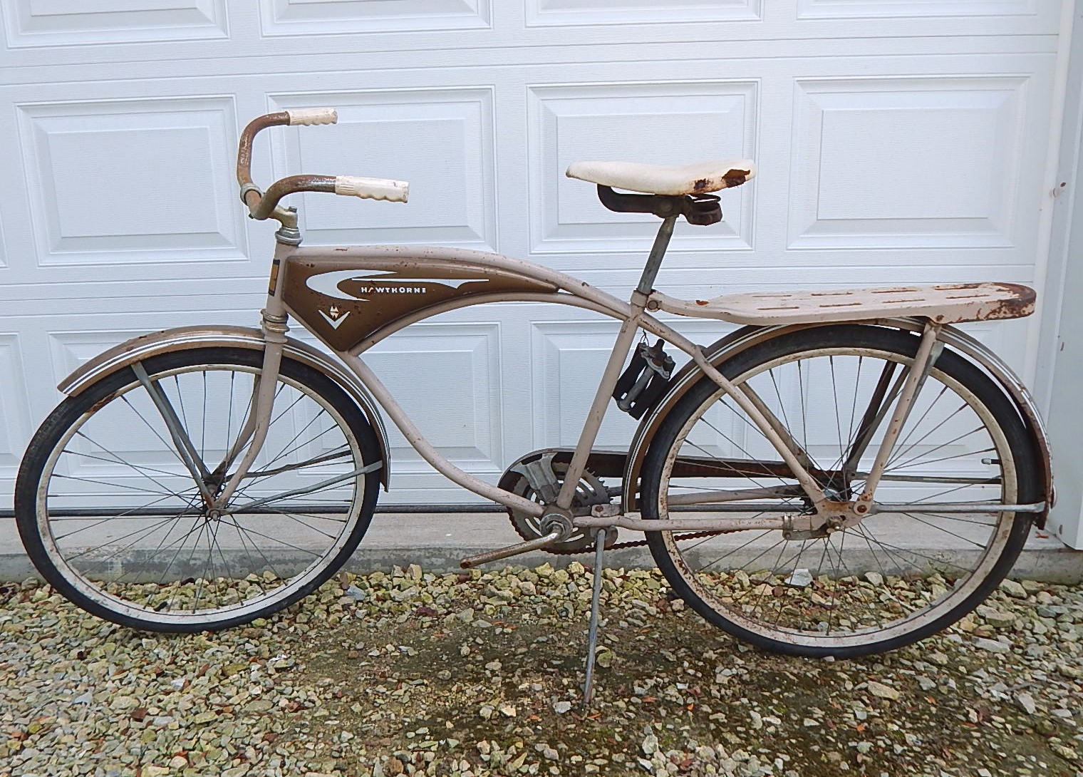 Vintage 1960's Montgomery Ward Hawthorne 26" Bicycle