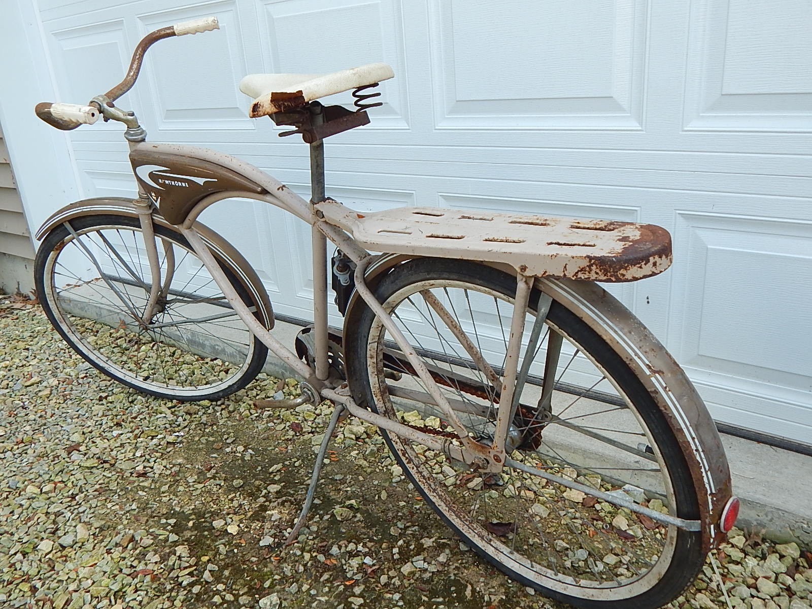 Vintage 1960's Montgomery Ward Hawthorne 26" Bicycle