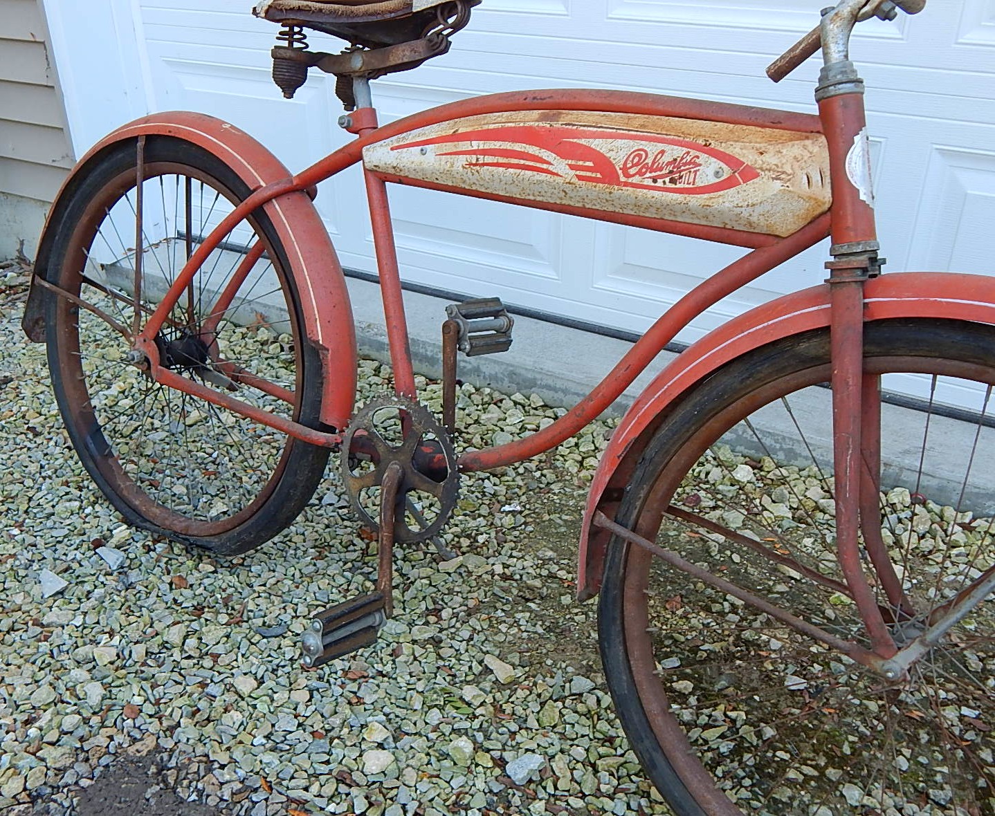 Vintage 1940's Columbia Torpedo Tank Bike