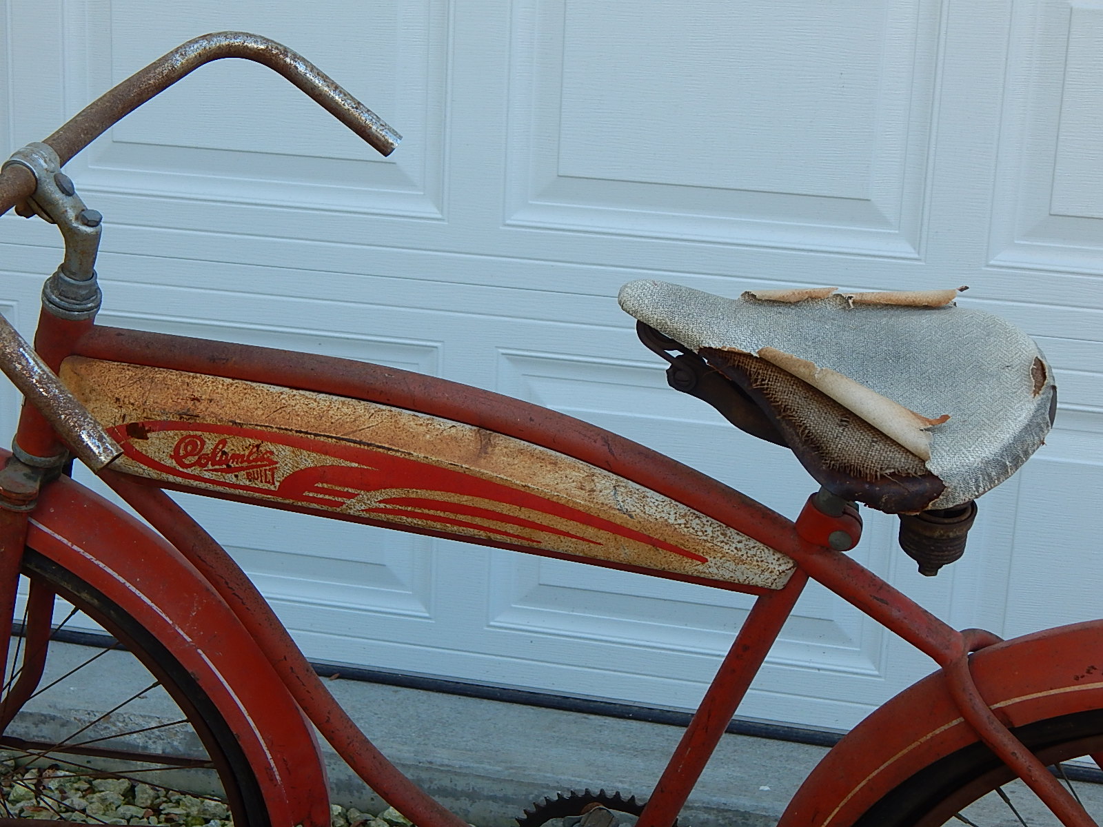 Vintage 1940's Columbia Torpedo Tank Bike