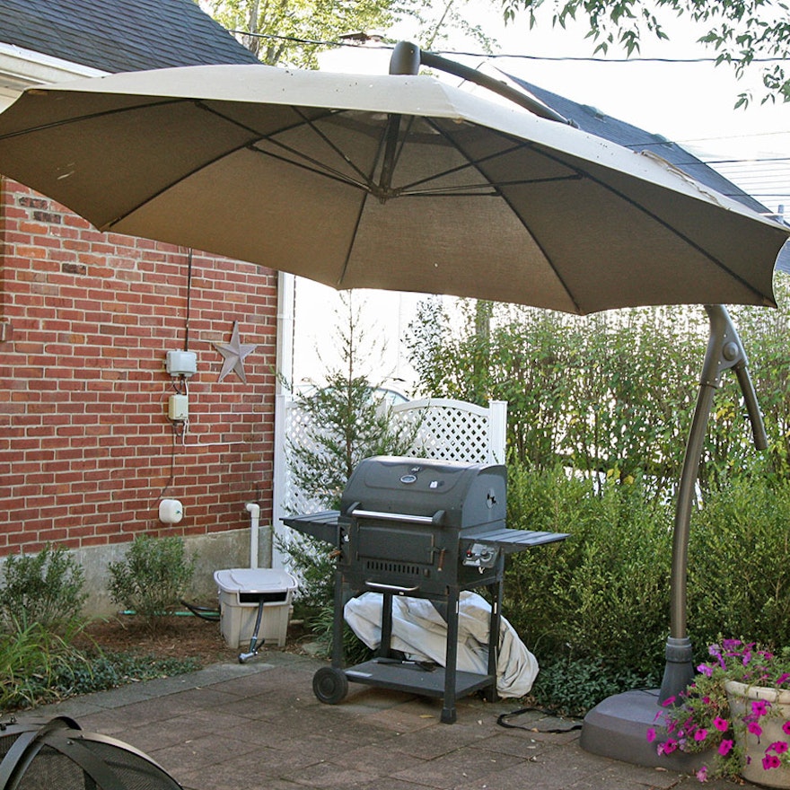 Adjustable Overhang Patio Umbrella