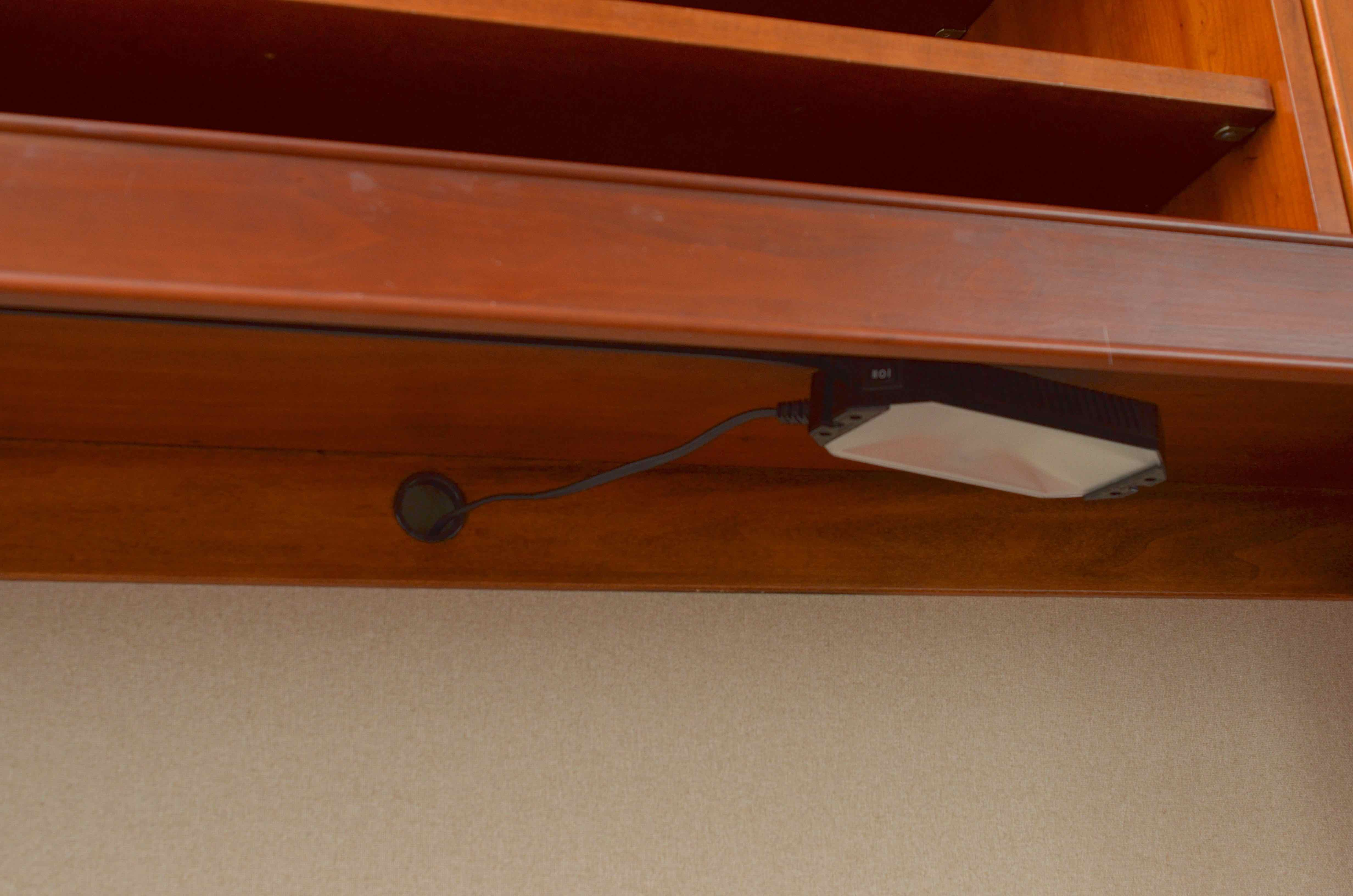 Stanley Furniture Credenza Desk With Hutch