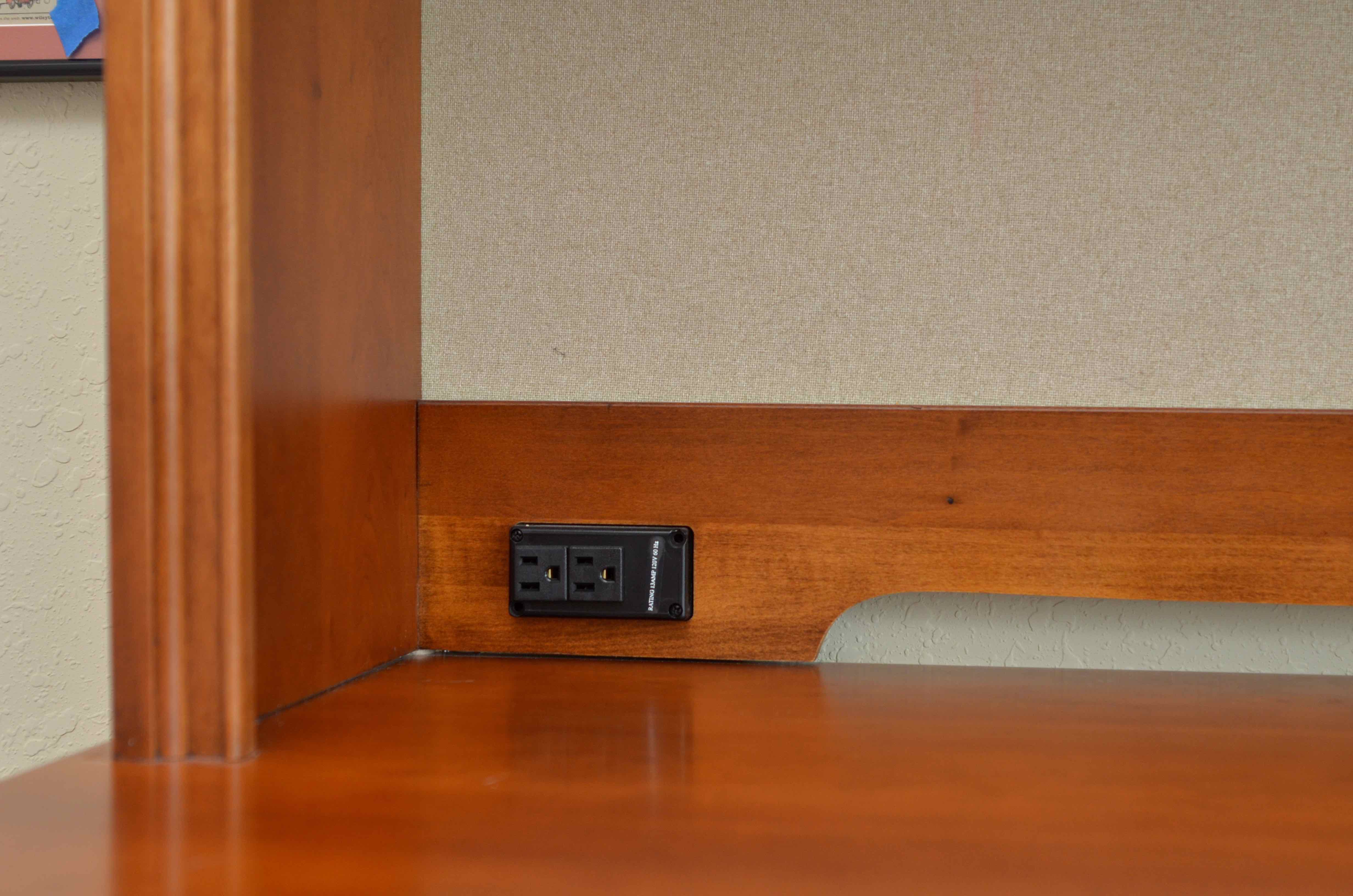 Stanley Furniture Credenza Desk With Hutch