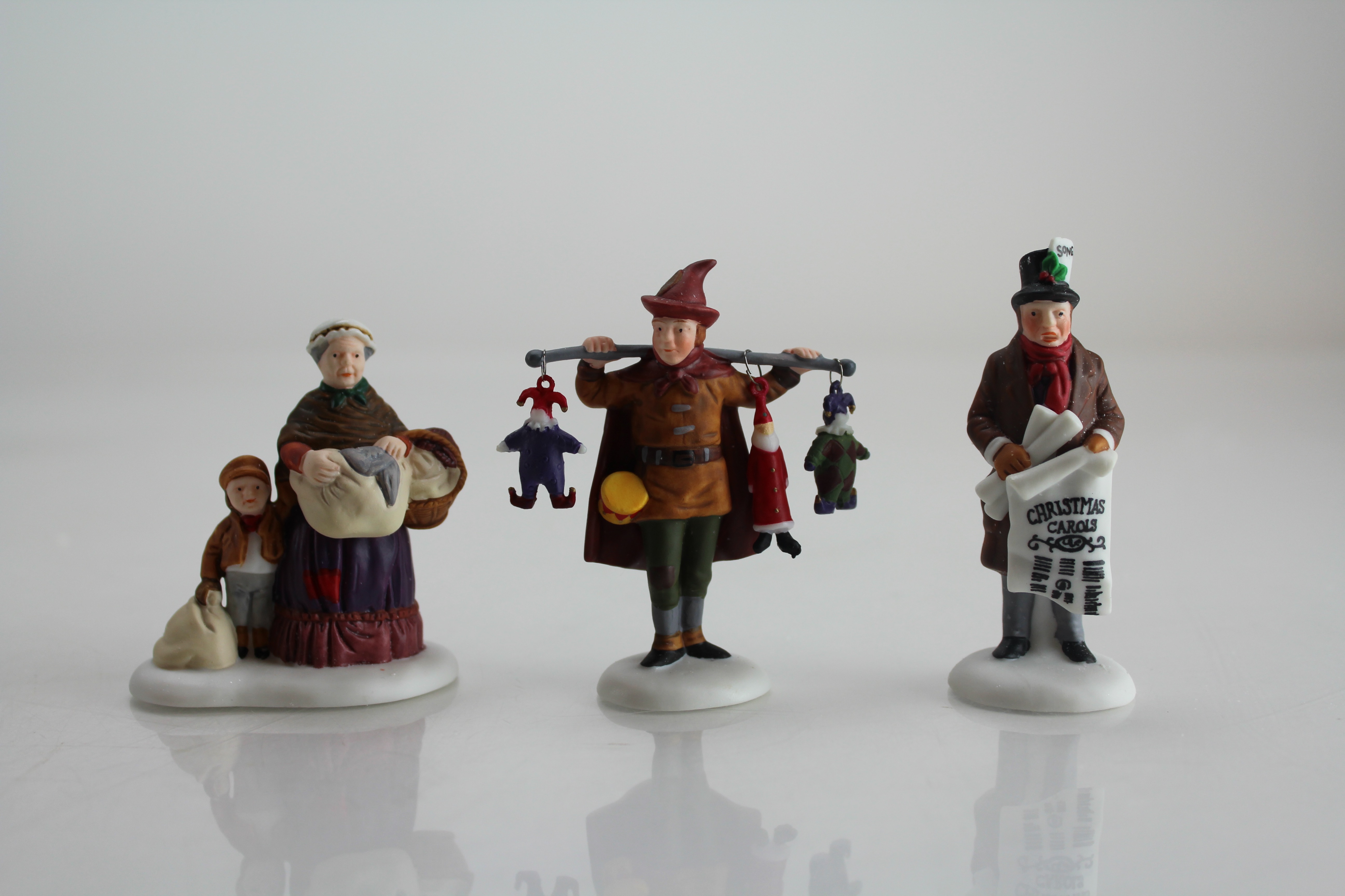 Department 56 Heritage Village Collection of Accessories