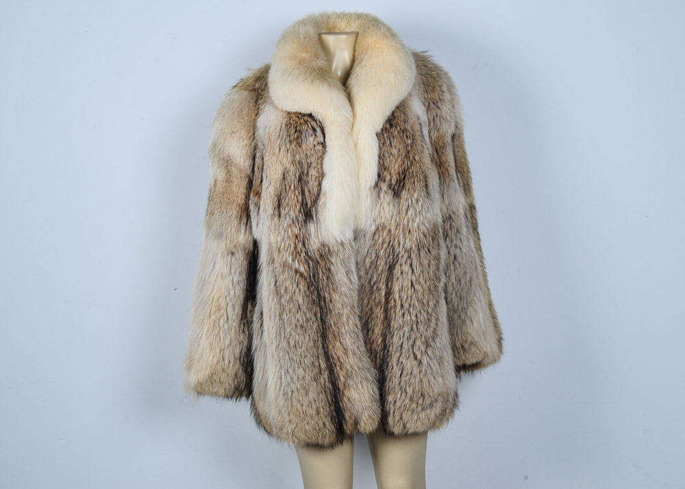 Vintage Women's Coyote Fur Coat