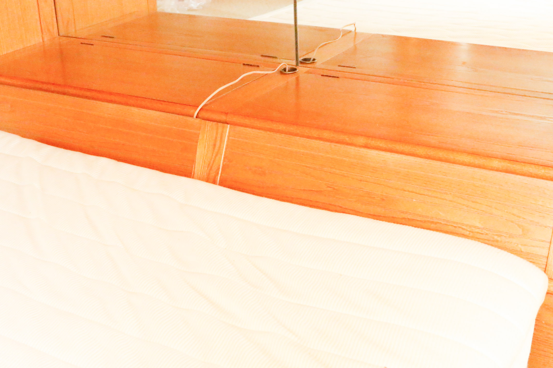 Vintage Thomasville Canopy Bed and Wardrobes