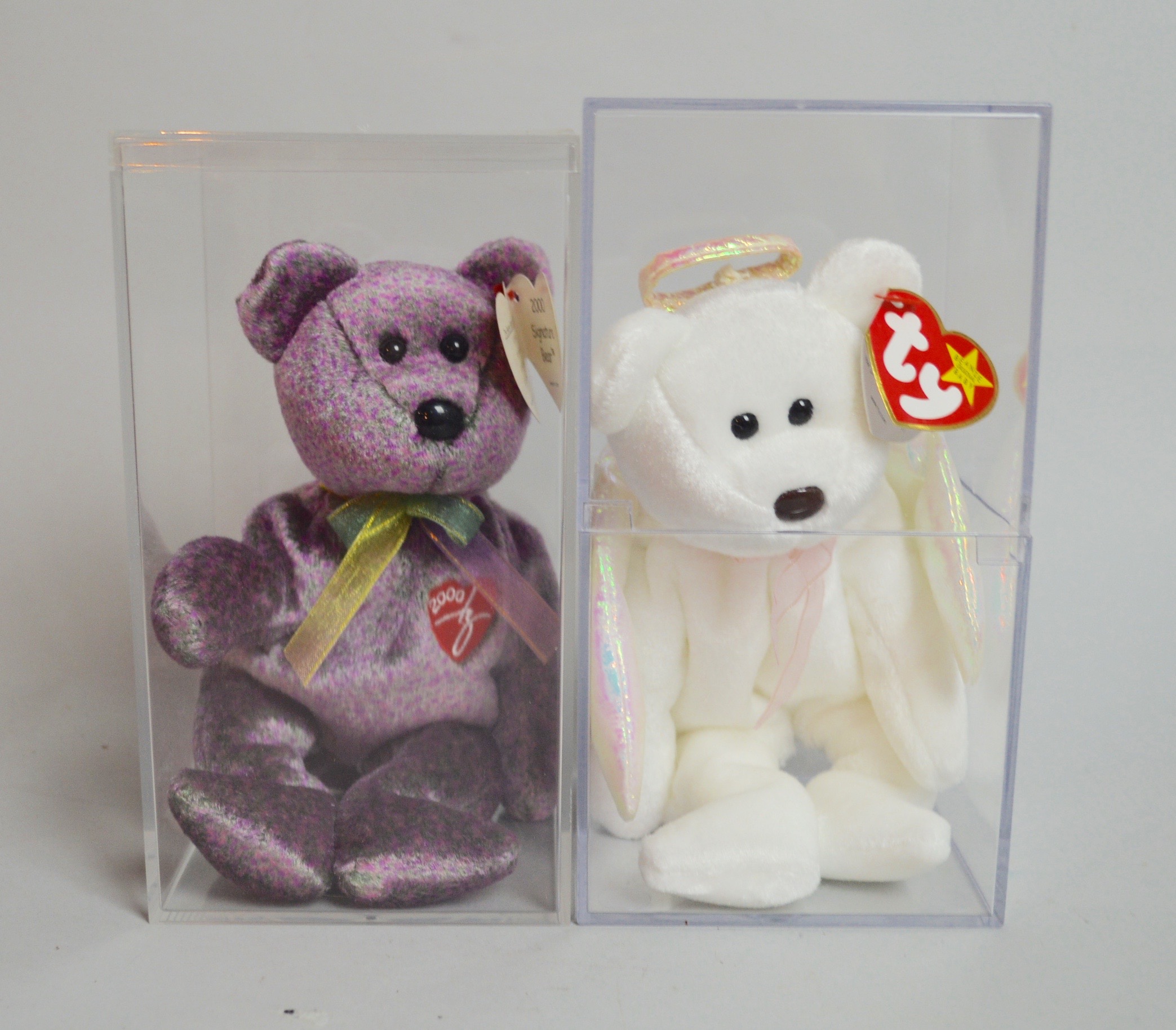 Beanie Baby Collectibles in Plastic Cases