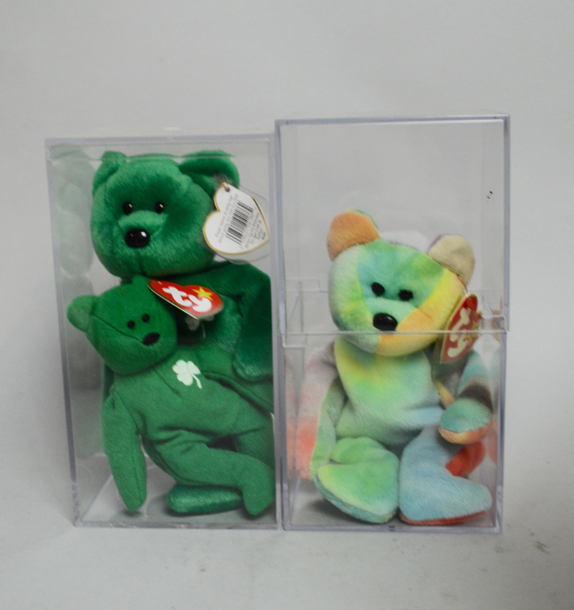 Beanie Baby Collectibles in Plastic Cases