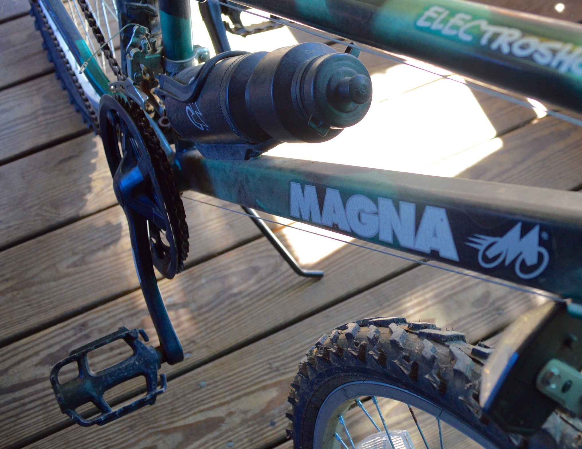 Magna 18 Speed Mountain Bike