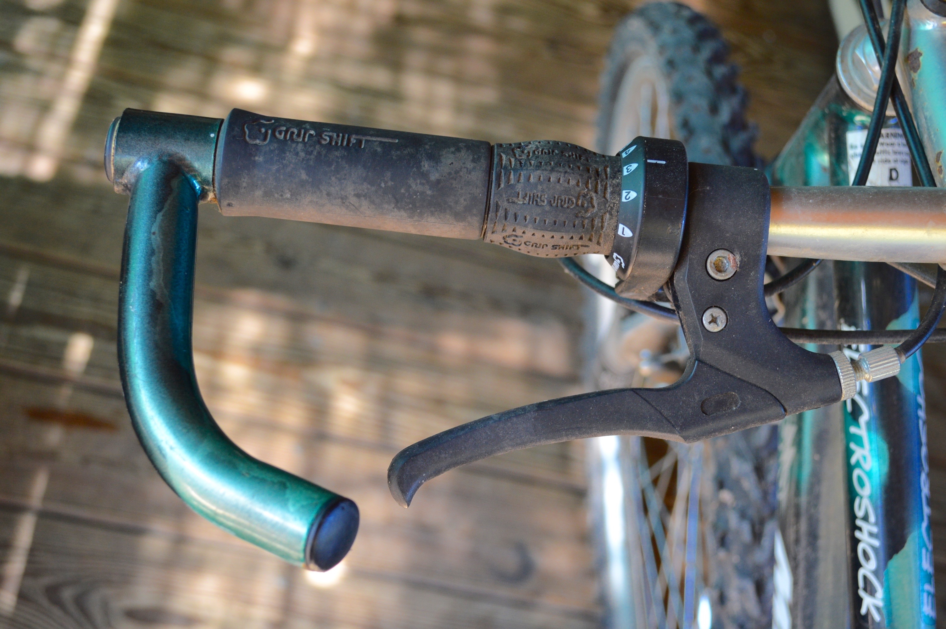 Magna 18 Speed Mountain Bike