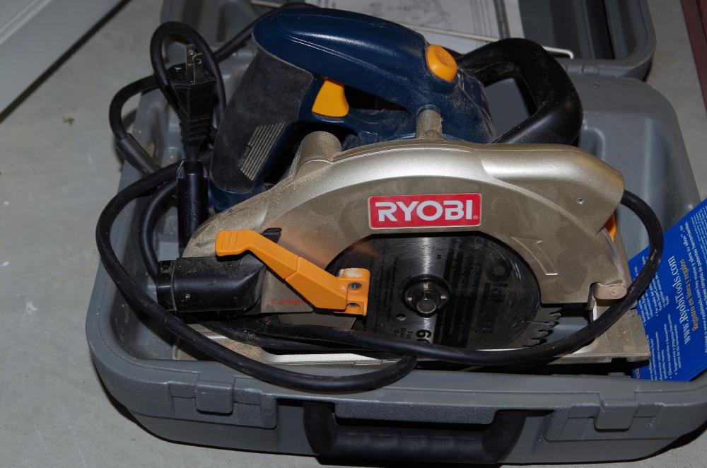 Ryobi Circular Saw with Case