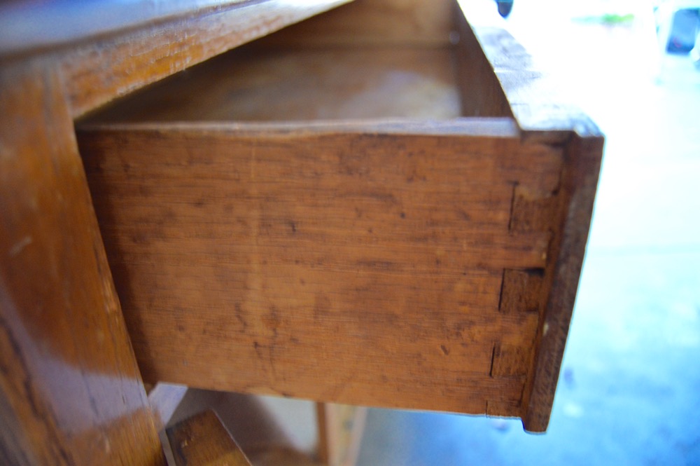 Vintage Art Deco China Cabinet