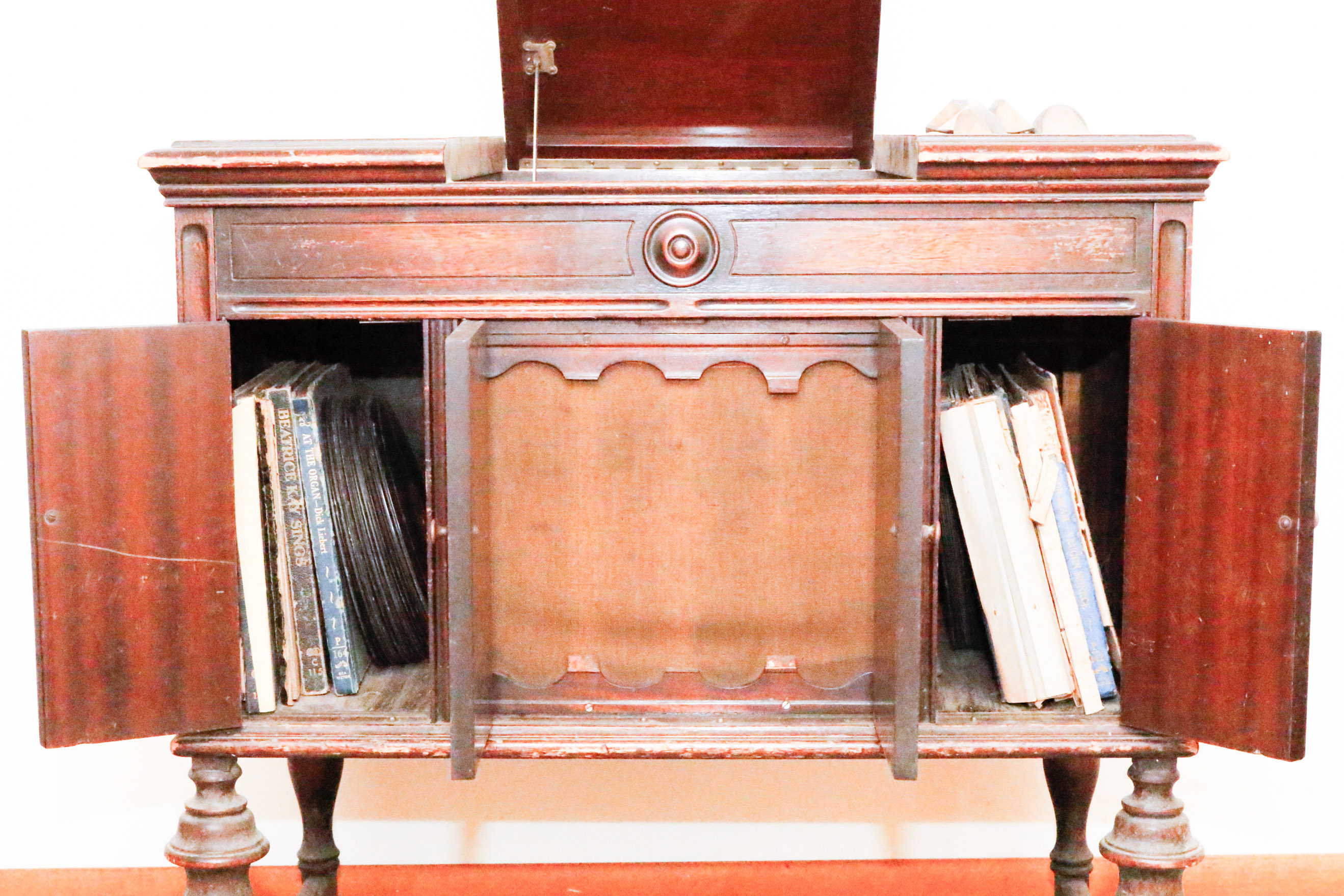 1925 Orthophonic Victor-Victrola Granada