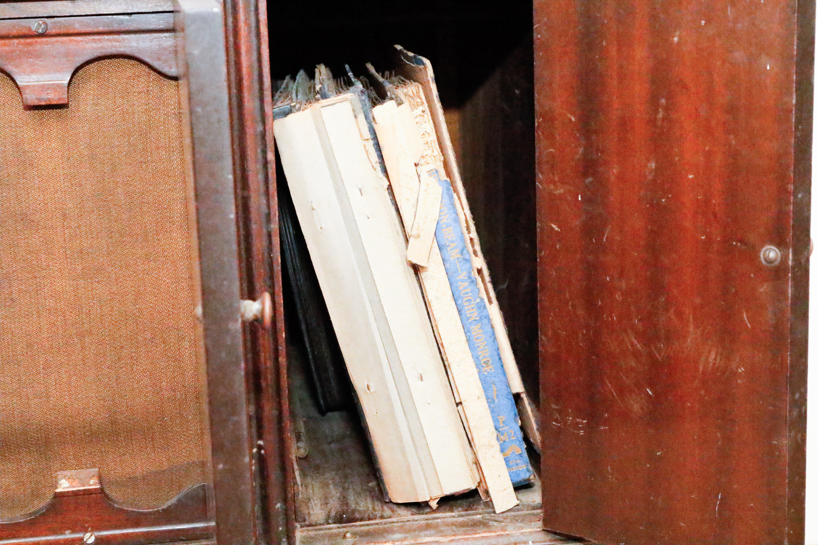 1925 Orthophonic Victor-Victrola Granada