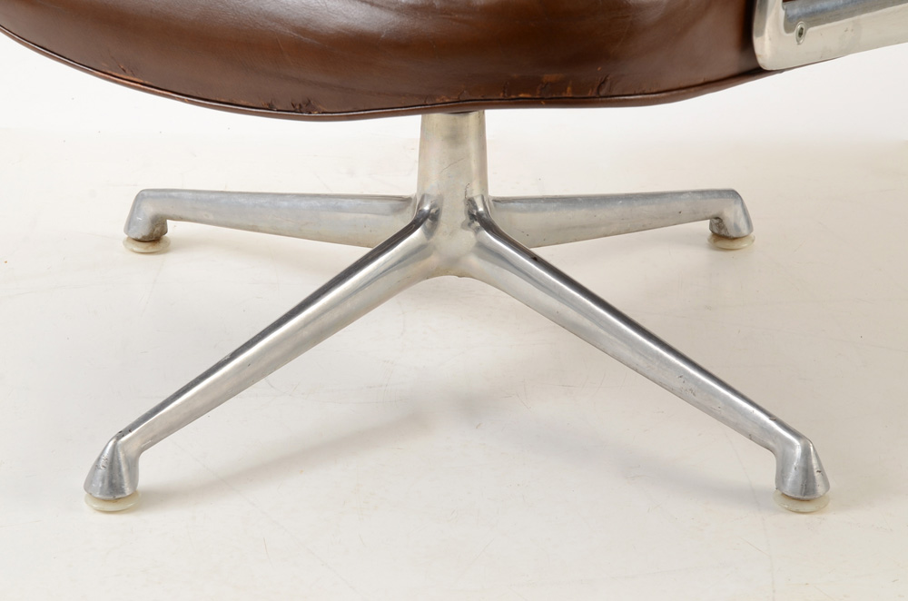 Modern Charles Eames Time Life Lounge Chair
